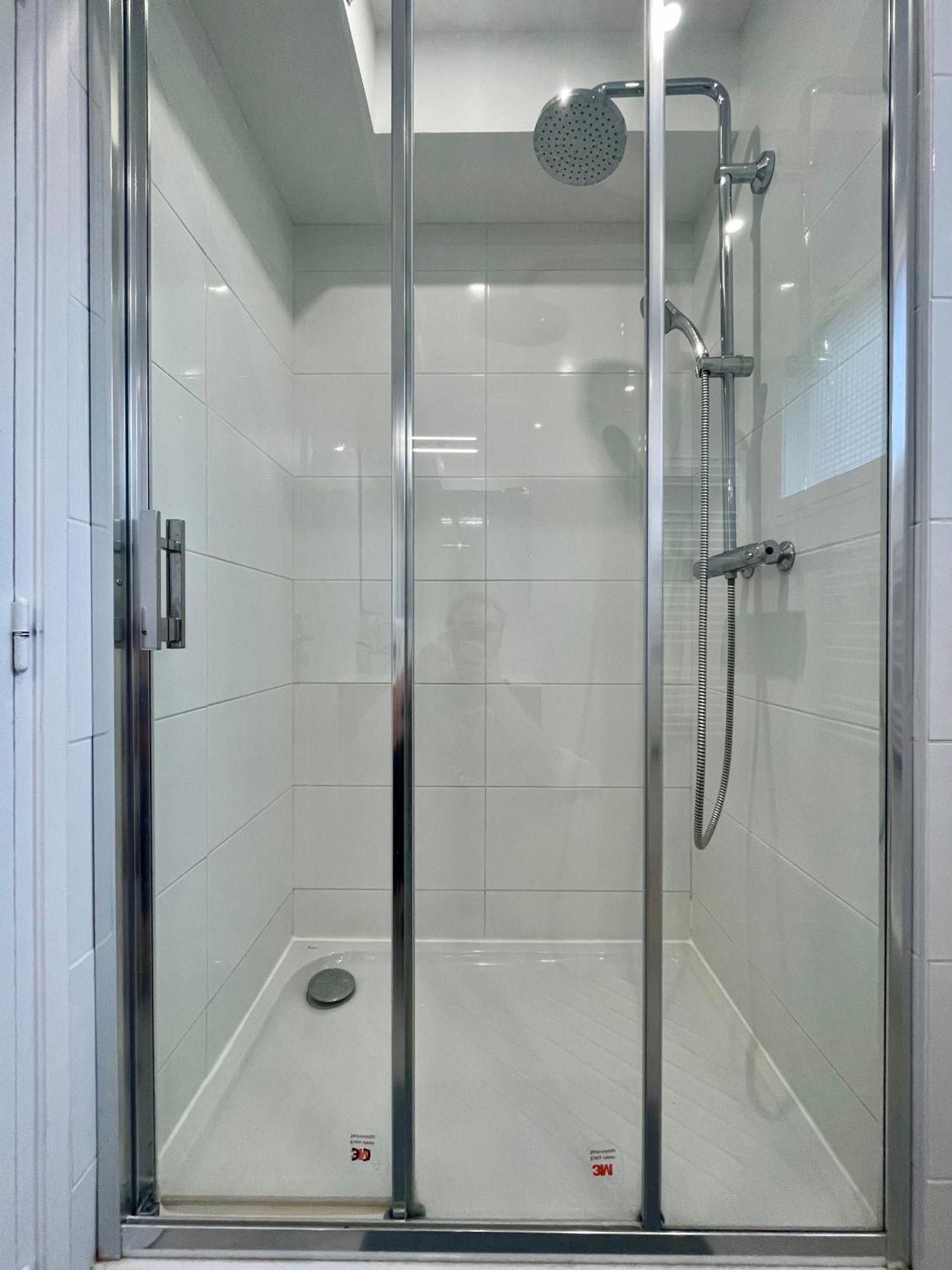 Bngo I Le Spacieux I 3 Chambres, 2 Salles De Bain, Parking Prive Gratuit, 8 Personnes, Vieux Hypercentre Apartment *