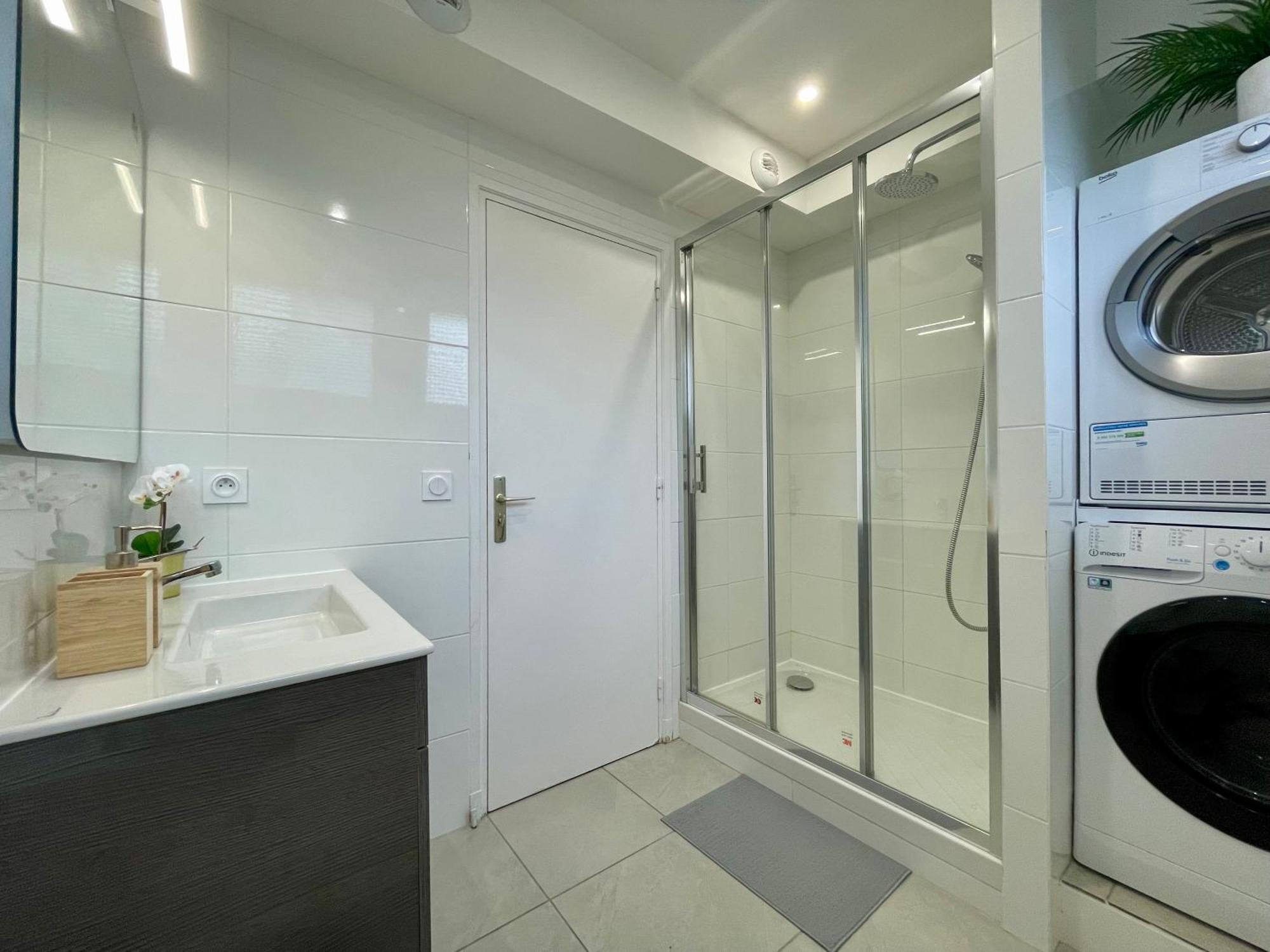 Bngo I Le Spacieux I 3 Chambres, 2 Salles De Bain, Parking Prive Gratuit, 8 Personnes, Vieux Hypercentre Apartment Lyon