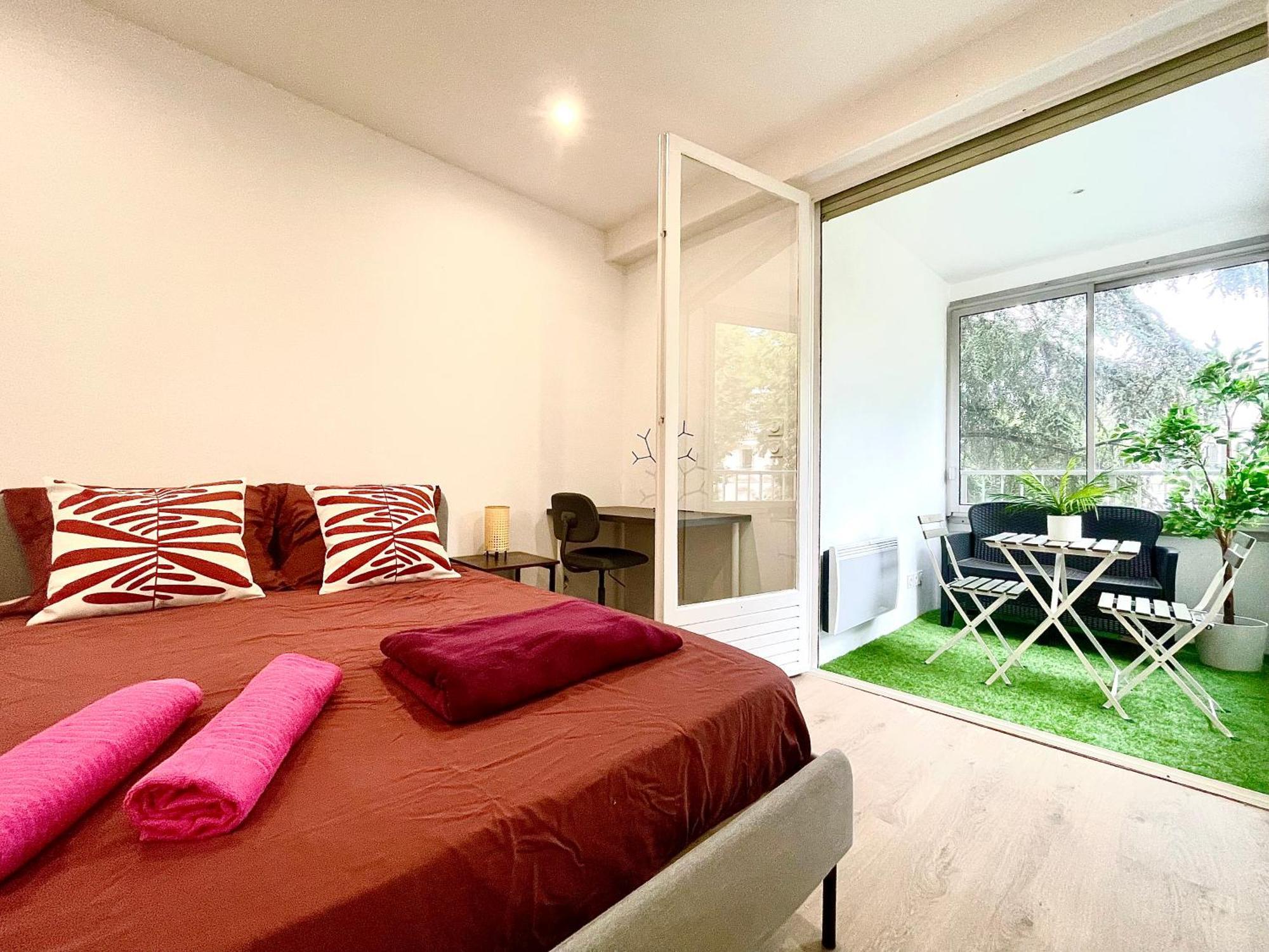 Bngo I Le Spacieux I 3 Chambres, 2 Salles De Bain, Parking Prive Gratuit, 8 Personnes, Vieux Hypercentre *