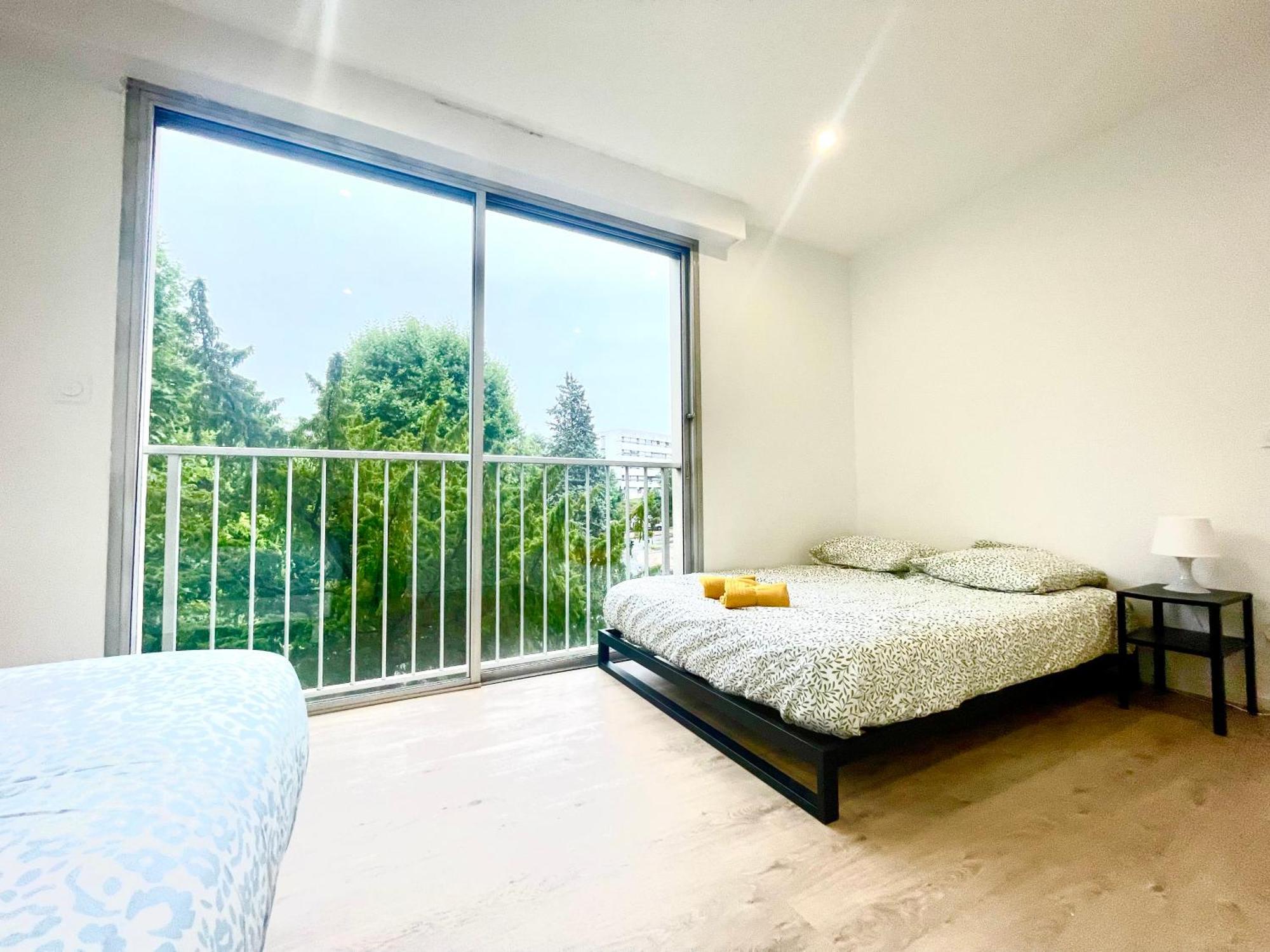 Bngo I Le Spacieux I 3 Chambres, 2 Salles De Bain, Parking Prive Gratuit, 8 Personnes, Vieux Hypercentre