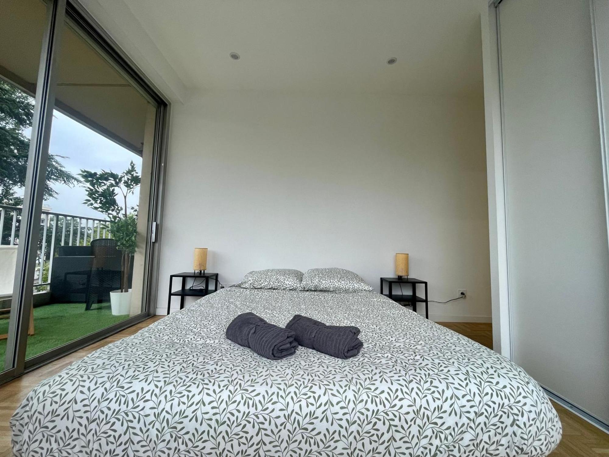 Appartamento Bngo I Le Spacieux I 3 Chambres, 2 Salles De Bain, Parking Prive Gratuit, 8 Personnes, Vieux Hypercentre Lione